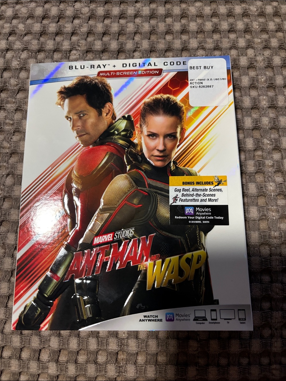 Marvel Ant-Man and The Wasp Blu-ray + Digital Code (white, red, yellow)